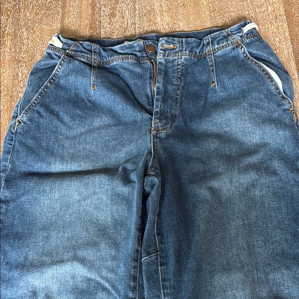 Women’s Pilcro Jeans 27